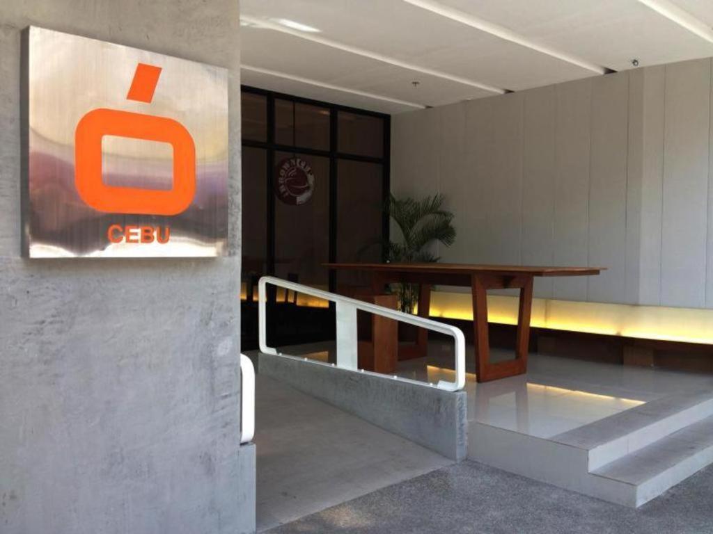 Cuarto Hotels Cebu Екстериор снимка