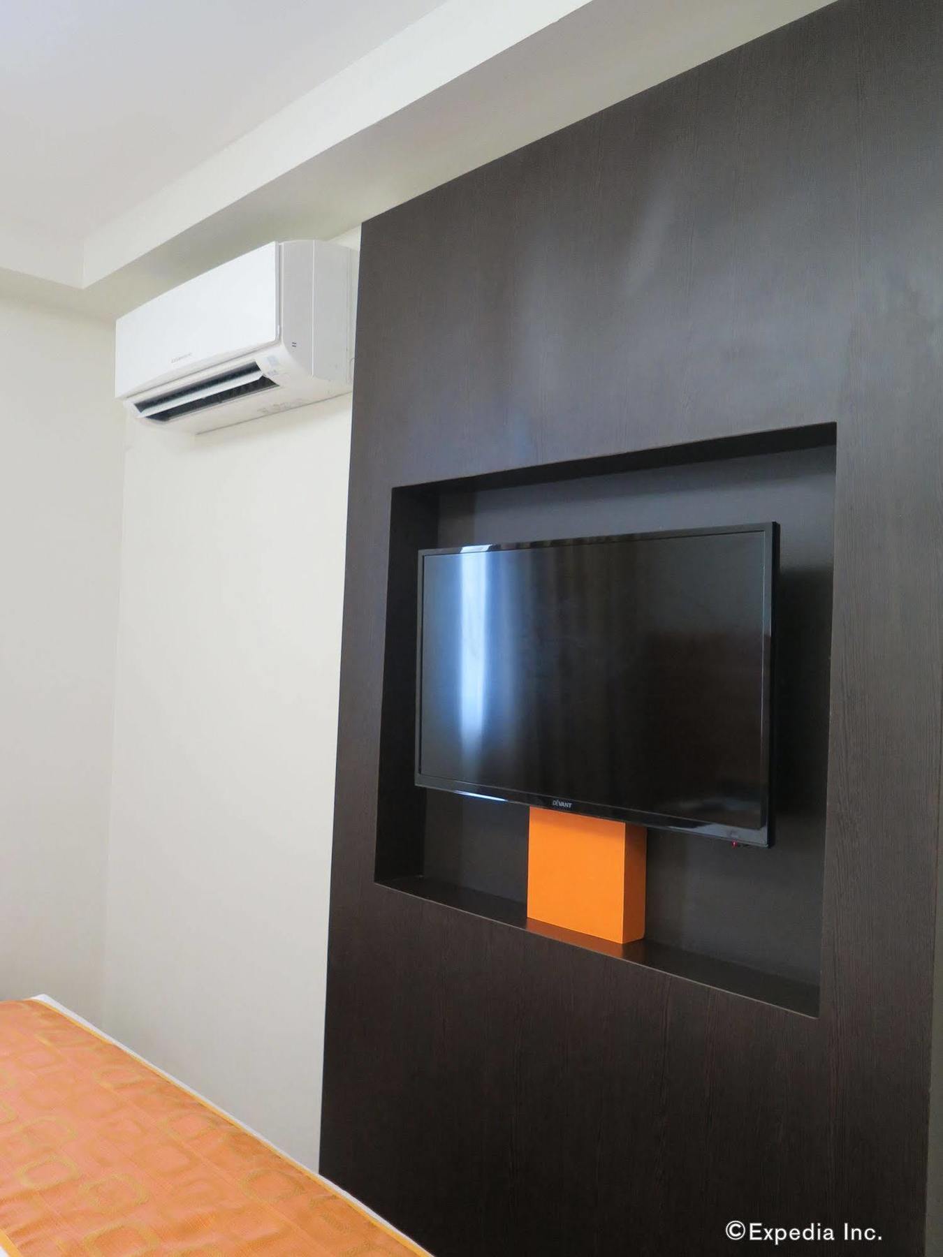 Cuarto Hotels Cebu Екстериор снимка